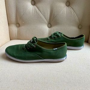Forest Green Keds